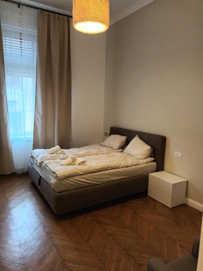 Duna River Shining Apartments Budapest Luaran gambar