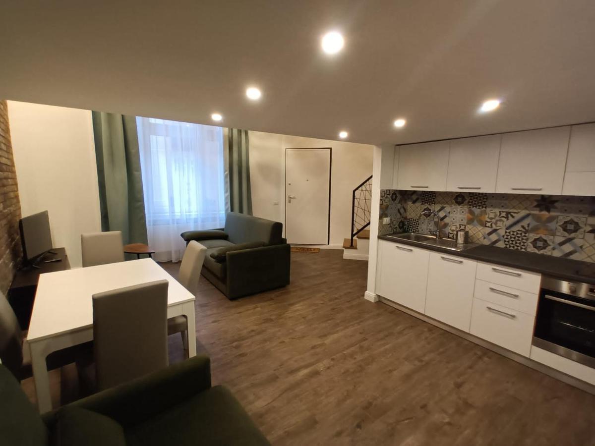 Duna River Shining Apartments Budapest Luaran gambar