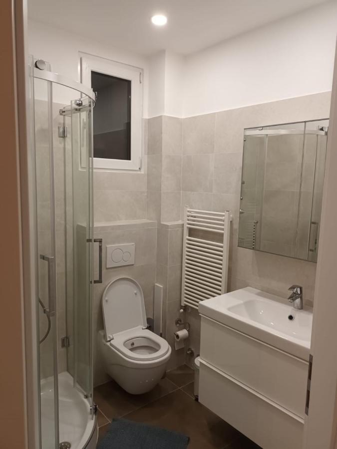 Duna River Shining Apartments Budapest Luaran gambar